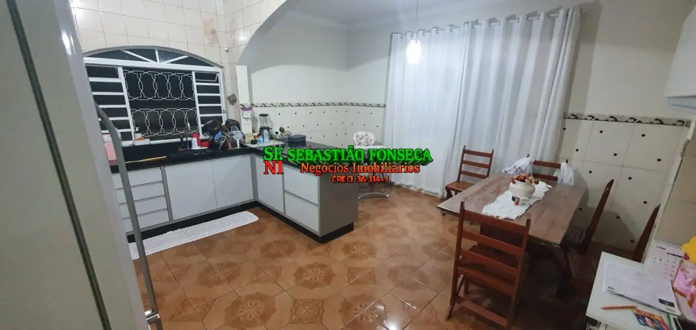 Foto 8 de Casa com 3 quartos à venda, 185m2 em Sao Jose Dos Campos - SP