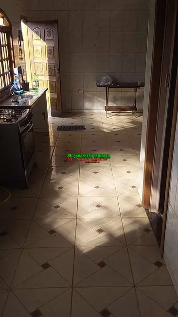 Foto 2 de Casa com 3 quartos à venda, 250m2 em Virginia - MG