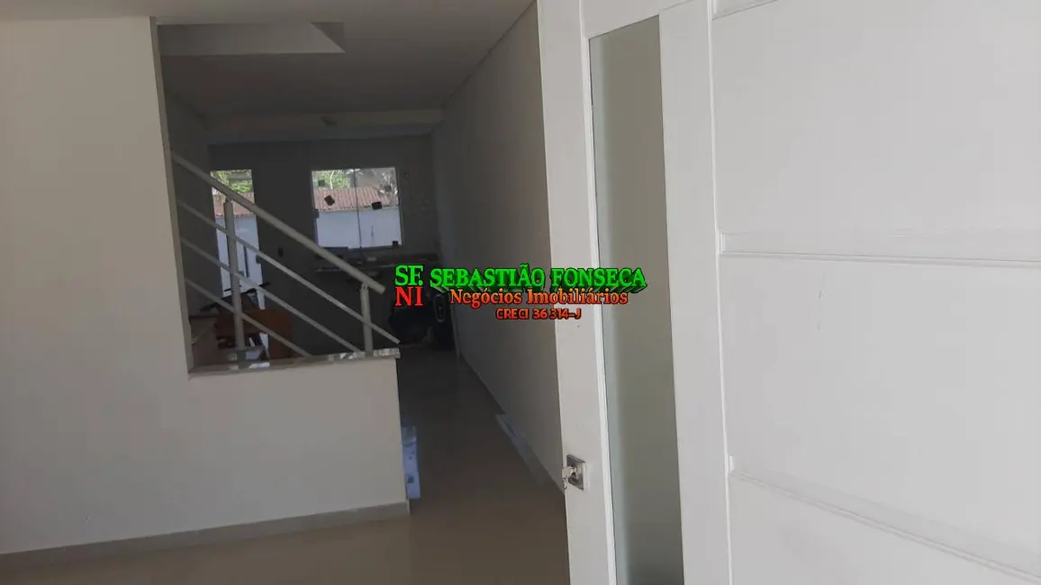 Foto 2 de Sobrado com 2 quartos à venda, 120m2 em Massaguaçu, Caraguatatuba - SP