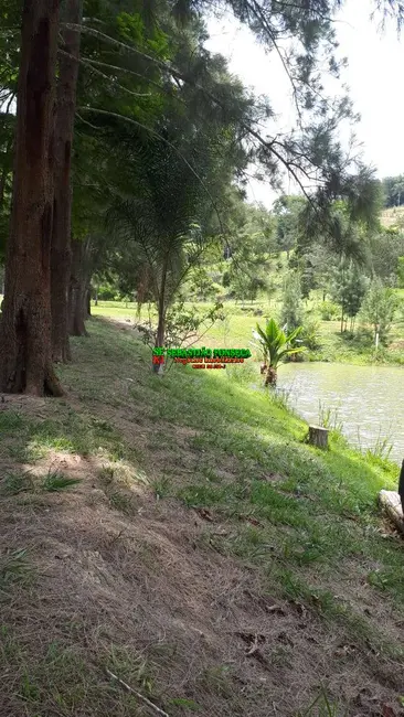 Foto 6 de Sítio / Rancho com 4 quartos à venda, 12m2 em Sao Jose Dos Campos - SP