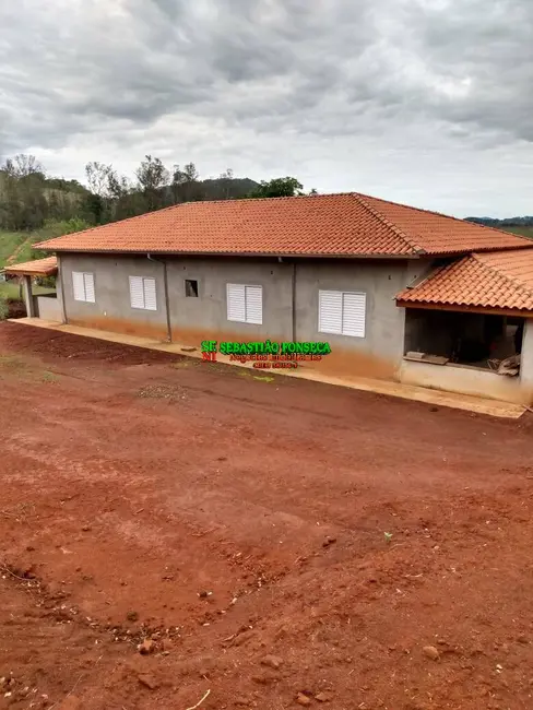 Sítio / Rancho com 4 quartos à venda, 17000m2 em Piranguinho - MG - imagem 1 Foto 1 de Sítio / Rancho com 4 quartos à venda, 17000m2 em Piranguinho - MG