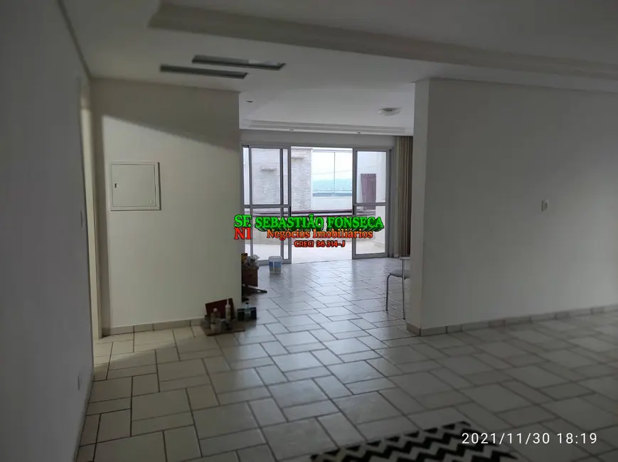 Apartamento com 3 quartos à venda, 240m2 em Sao Jose Dos Campos - SP - imagem 9 Foto 9 de Apartamento com 3 quartos à venda, 240m2 em Sao Jose Dos Campos - SP