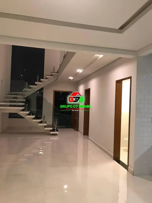 Foto 1 de Casa com 3 quartos à venda e para alugar, 275m2 em Sao Jose Dos Campos - SP