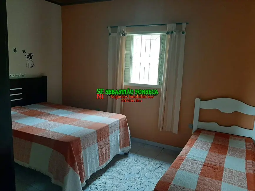 Chácara com 3 quartos à venda, 2300m2 em Paraibuna - SP - imagem 8 Foto 8 de Chácara com 3 quartos à venda, 2300m2 em Paraibuna - SP