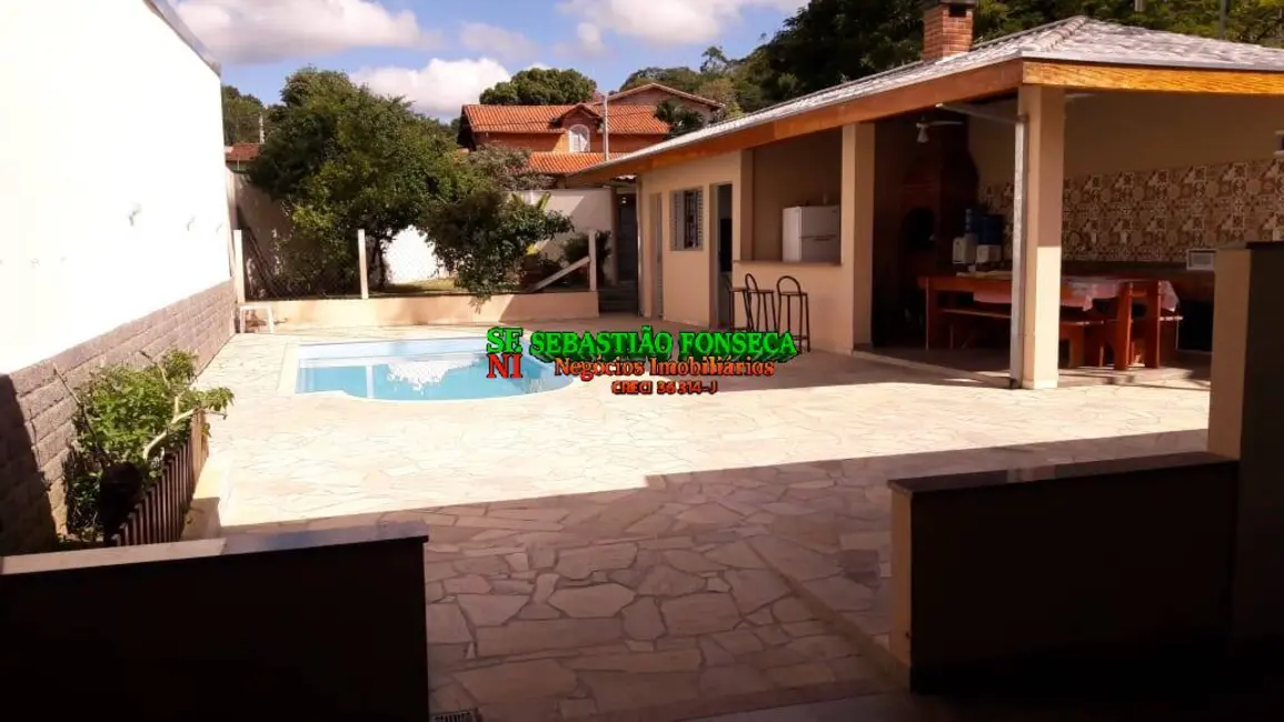 Foto 1 de Casa com 4 quartos à venda, 440m2 em Centro, Jambeiro - SP