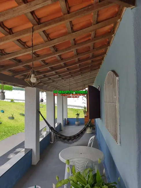 Foto 3 de Chácara com 4 quartos à venda, 1000m2 em Centro, Cacapava - SP