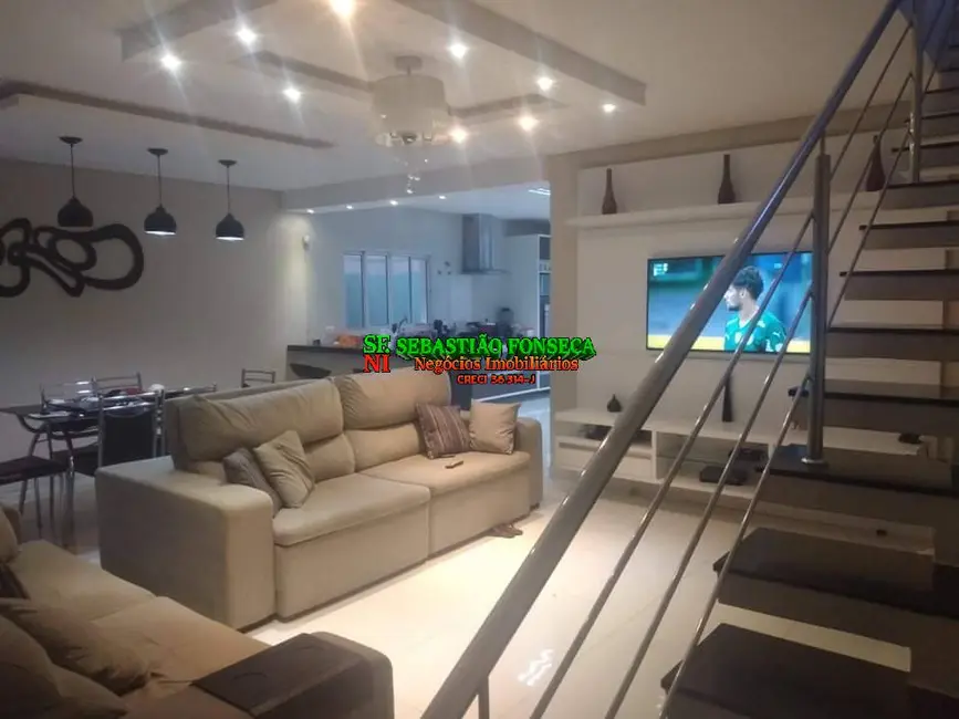 Foto 5 de Casa com 3 quartos à venda, 250m2 em Sao Jose Dos Campos - SP