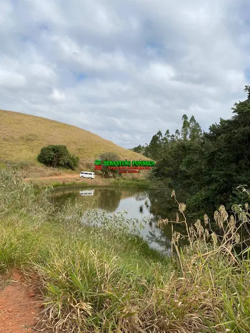 Fazenda / Haras com 4 quartos à venda, 180m2 em Barra Do Pirai - RJ - imagem 3 Foto 3 de Fazenda / Haras com 4 quartos à venda, 180m2 em Barra Do Pirai - RJ