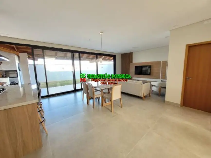 Foto 6 de Casa de Condomínio com 3 quartos à venda, 260m2 em Sao Jose Dos Campos - SP