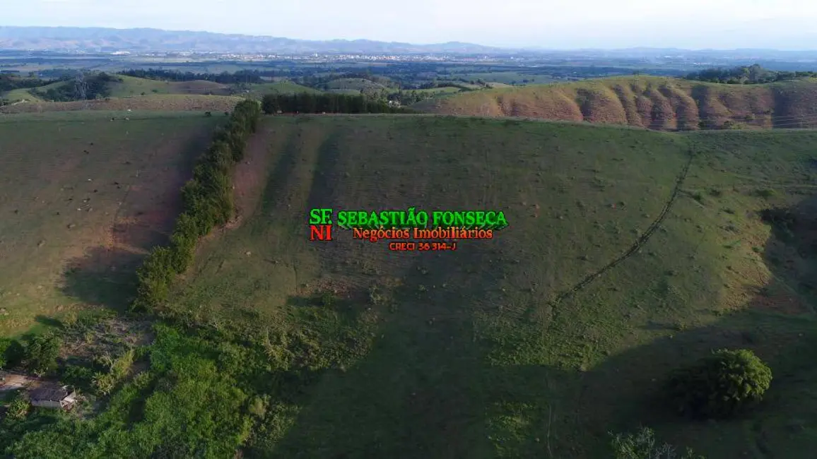 Foto 3 de Fazenda / Haras à venda, 82m2 em Centro, Pindamonhangaba - SP