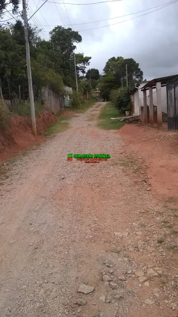 Chácara à venda, 1700m2 em Paraibuna - SP - imagem 4 Foto 4 de Chácara à venda, 1700m2 em Paraibuna - SP