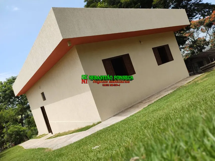 Foto 3 de Chácara com 2 quartos à venda, 800m2 em Chácara Santa Rosa, Cacapava - SP