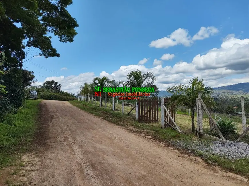 Chácara à venda, 1200m2 em Chácara Santa Rosa, Cacapava - SP - imagem 6 Foto 6 de Chácara à venda, 1200m2 em Chácara Santa Rosa, Cacapava - SP