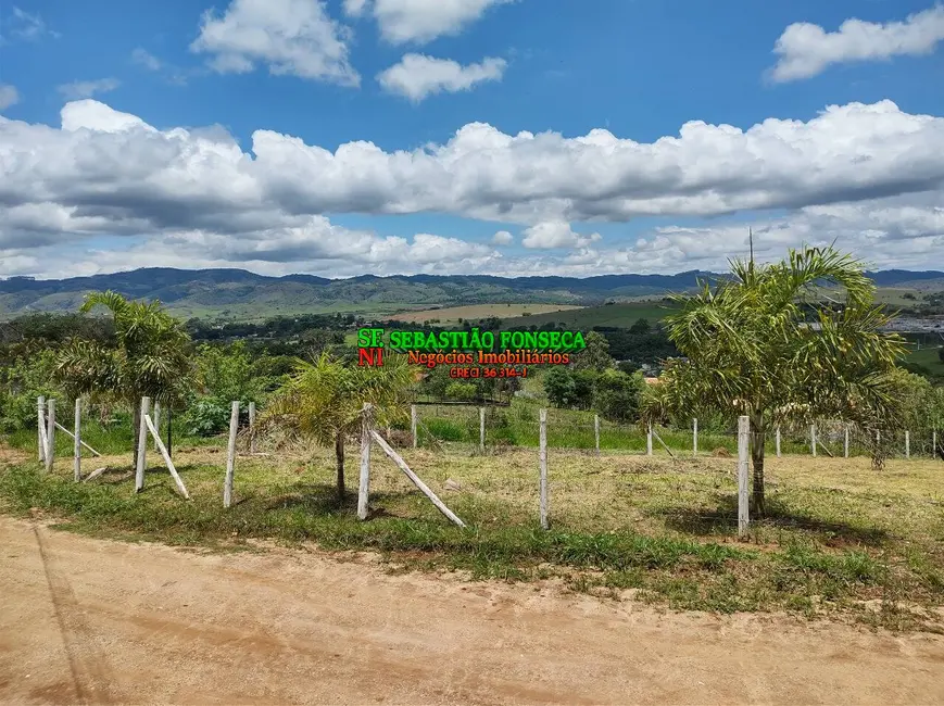 Chácara à venda, 1200m2 em Chácara Santa Rosa, Cacapava - SP - imagem 4 Foto 4 de Chácara à venda, 1200m2 em Chácara Santa Rosa, Cacapava - SP