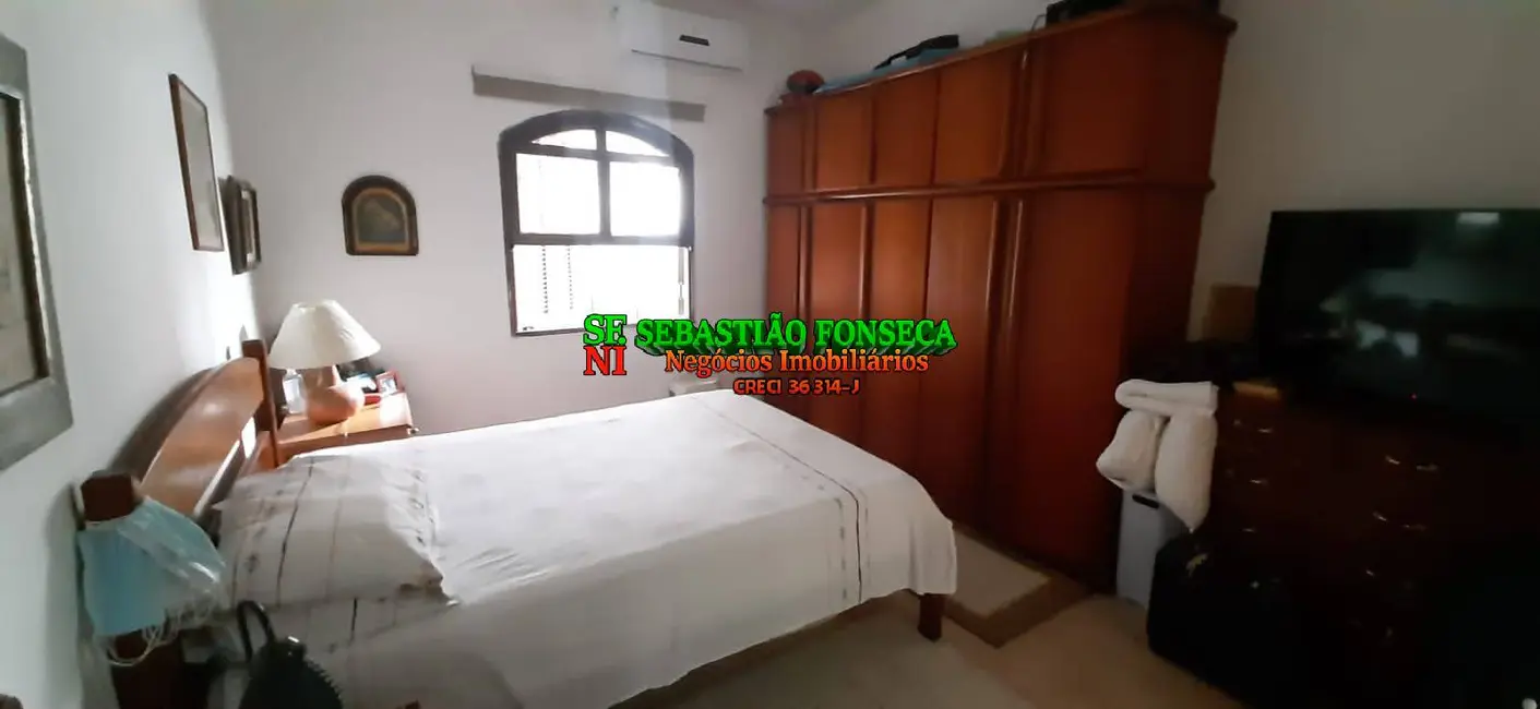Foto 7 de Casa com 4 quartos à venda e para alugar, 300m2 em Jardim Jaqueira, Caraguatatuba - SP