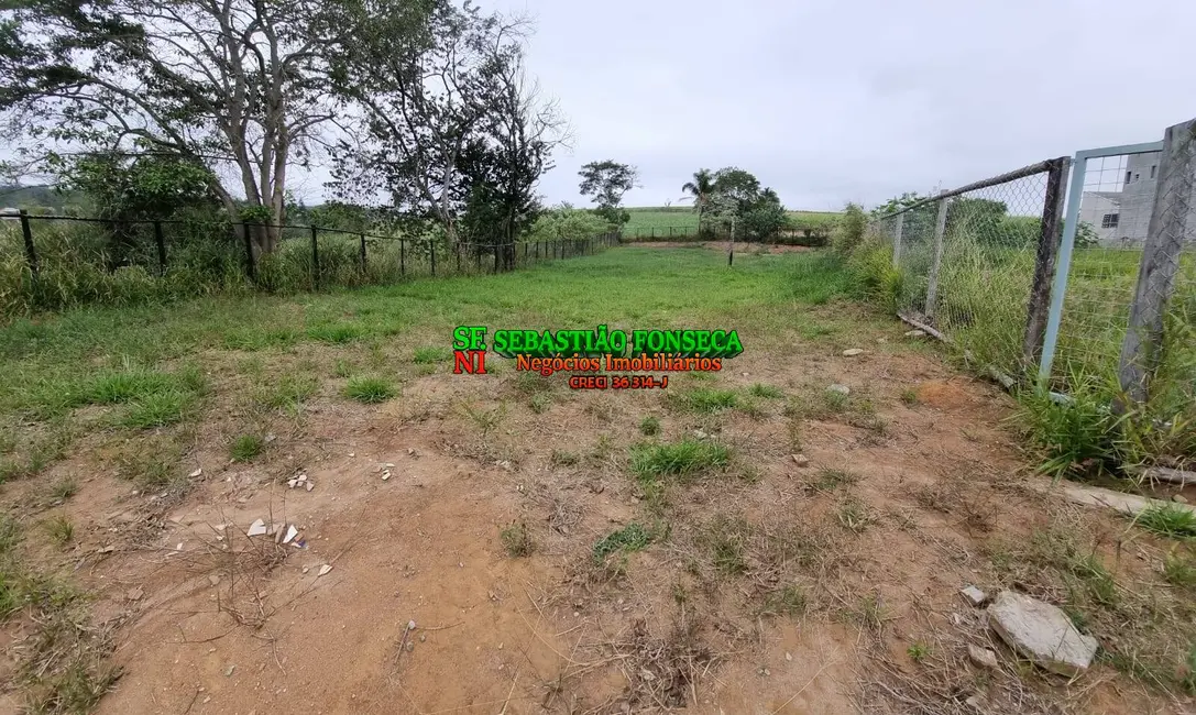 Foto 2 de Chácara à venda, 1000m2 em Cacapava - SP