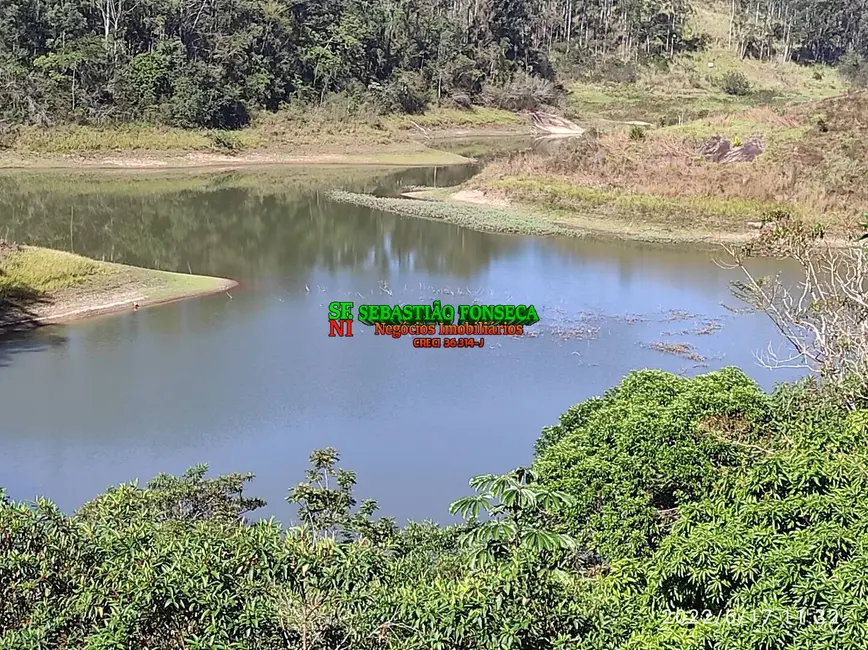 Chácara com 3 quartos à venda, 6700m2 em Paraibuna - SP - imagem 4 Foto 4 de Chácara com 3 quartos à venda, 6700m2 em Paraibuna - SP