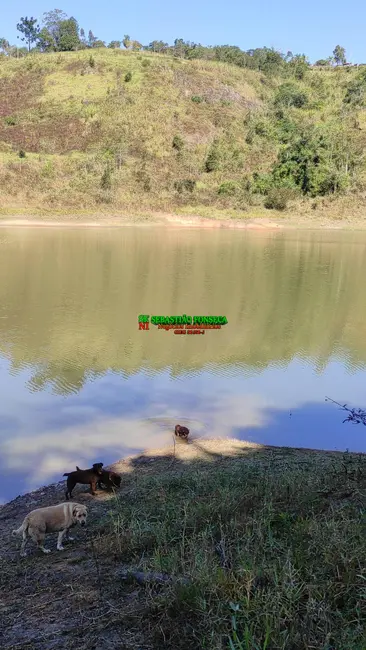 Chácara com 3 quartos à venda, 6700m2 em Paraibuna - SP - imagem 5 Foto 5 de Chácara com 3 quartos à venda, 6700m2 em Paraibuna - SP