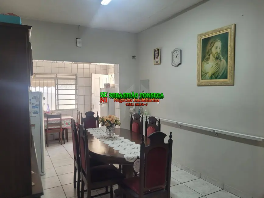 Casa com 4 quartos à venda, 351m2 em Sao Jose Dos Campos - SP - imagem 2 Foto 2 de Casa com 4 quartos à venda, 351m2 em Sao Jose Dos Campos - SP