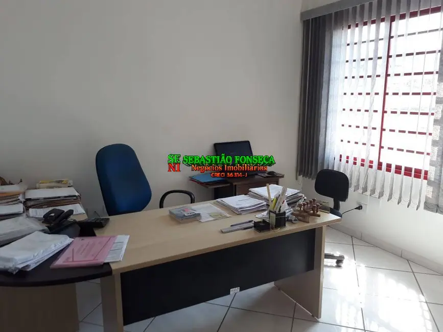 Terreno / Lote à venda, 1290m2 em Centro, Lorena - SP - imagem 4 Foto 4 de Terreno / Lote à venda, 1290m2 em Centro, Lorena - SP