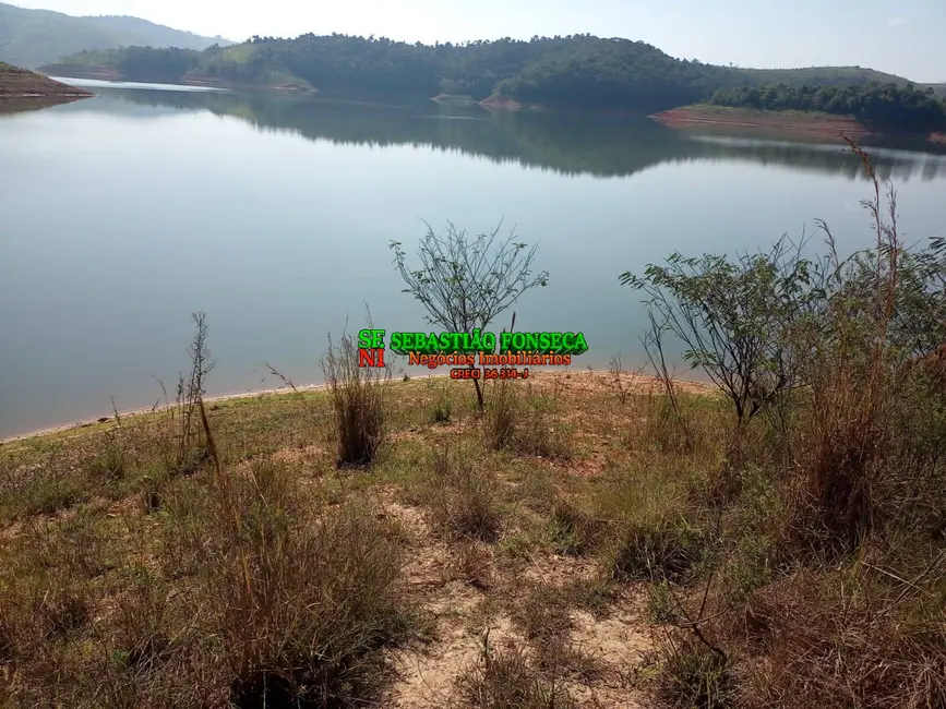 Foto 1 de Fazenda / Haras à venda, 47m2 em Centro, Santa Branca - SP