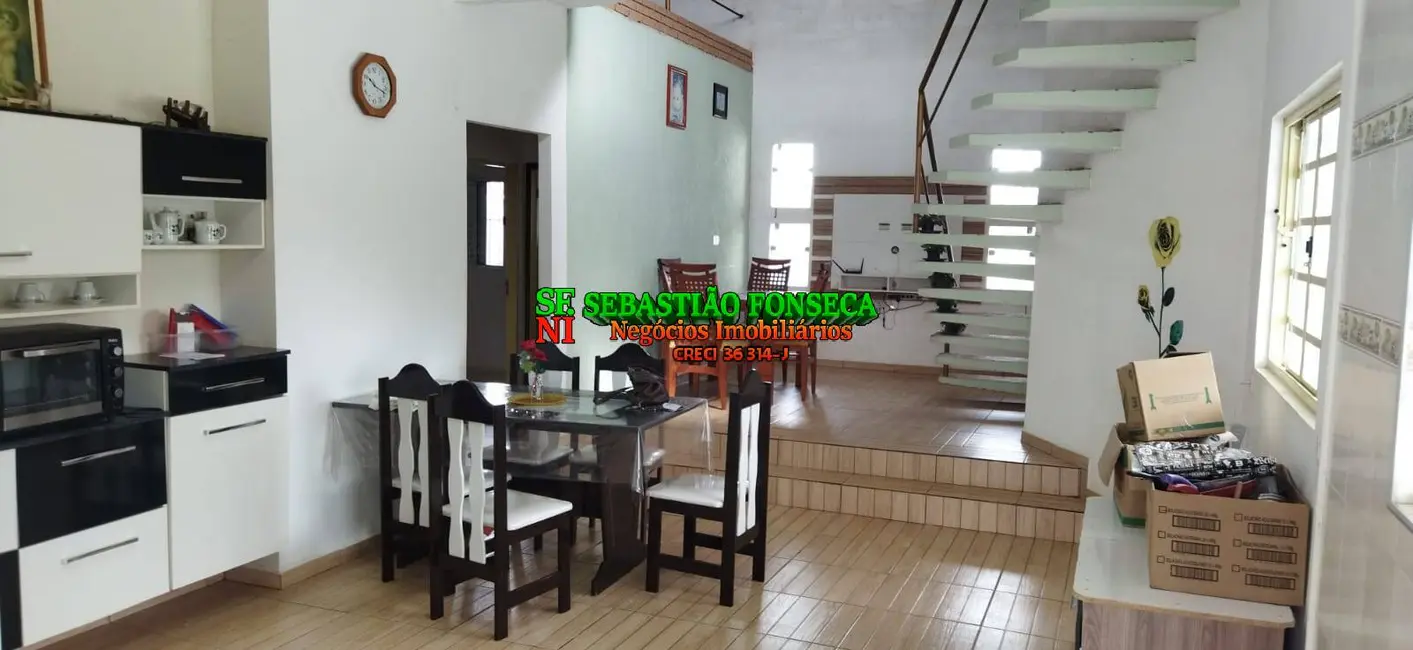 Chácara com 3 quartos à venda, 2800m2 em Sao Jose Dos Campos - SP - imagem 5 Foto 5 de Chácara com 3 quartos à venda, 2800m2 em Sao Jose Dos Campos - SP