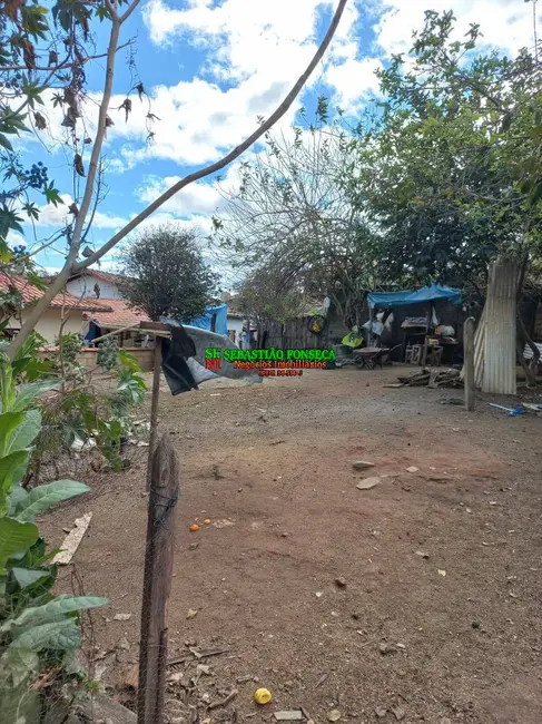 Foto 4 de Chácara à venda, 203m2 em Centro, Virginia - MG