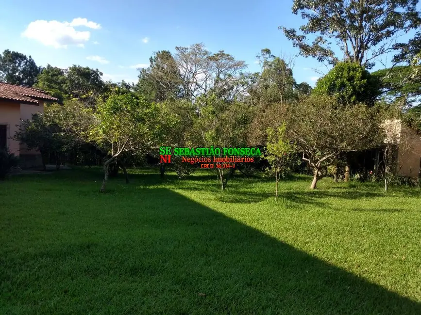 Chácara com 3 quartos à venda, 5000m2 em Centro, Cacapava - SP - imagem 3 Foto 3 de Chácara com 3 quartos à venda, 5000m2 em Centro, Cacapava - SP