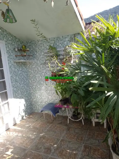 Foto 2 de Casa com 2 quartos à venda em Jardim Casa Branca, Caraguatatuba - SP