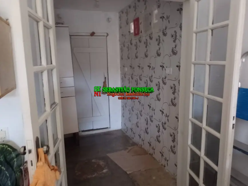 Foto 3 de Casa com 2 quartos à venda em Jardim Casa Branca, Caraguatatuba - SP