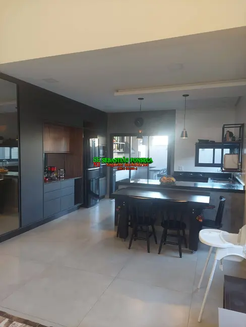 Foto 5 de Casa de Condomínio com 3 quartos à venda, 252m2 em Sao Jose Dos Campos - SP