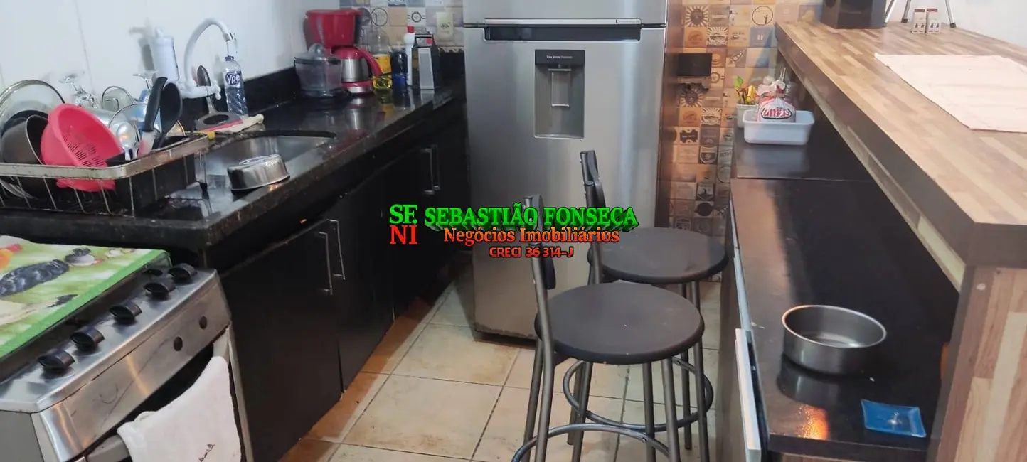 Foto 2 de Casa com 2 quartos à venda, 101m2 em Centro, Caraguatatuba - SP
