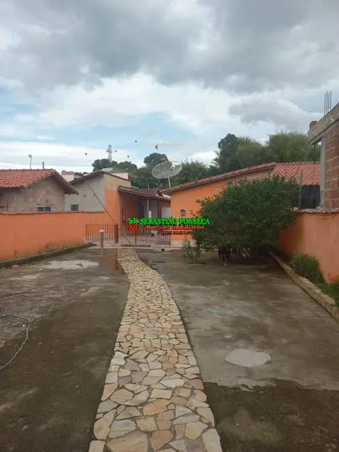 Foto 1 de Casa com 2 quartos à venda, 395m2 em Centro, Virginia - MG