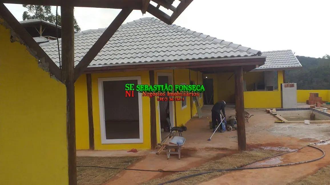 Foto 3 de Chácara com 2 quartos à venda, 1400m2 em Jardim Colônia, Jacarei - SP