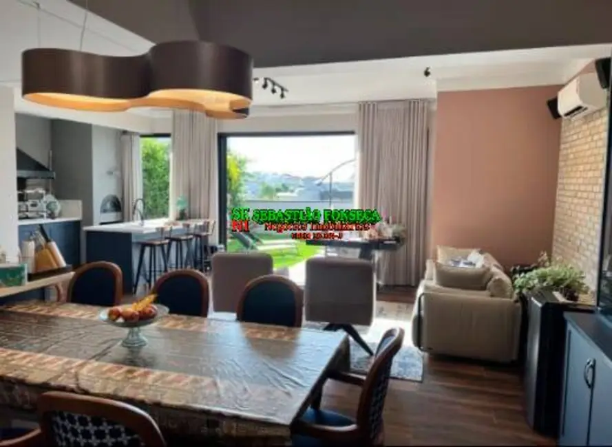 Foto 3 de Casa de Condomínio à venda, 340m2 em Sao Jose Dos Campos - SP