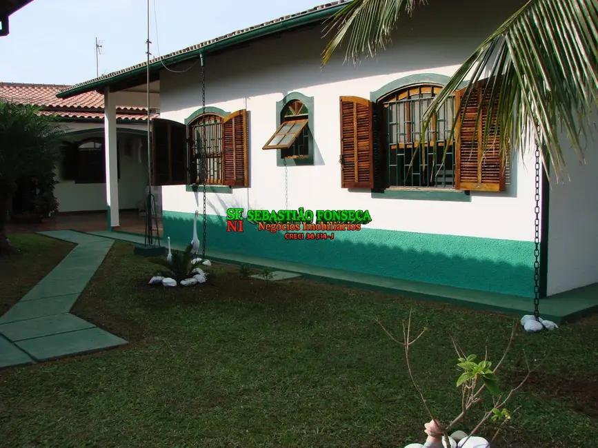 Foto 1 de Casa com 3 quartos à venda, 324m2 em Centro, Caraguatatuba - SP