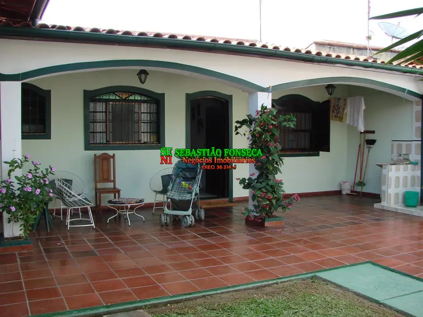 Foto 2 de Casa com 3 quartos à venda, 324m2 em Centro, Caraguatatuba - SP