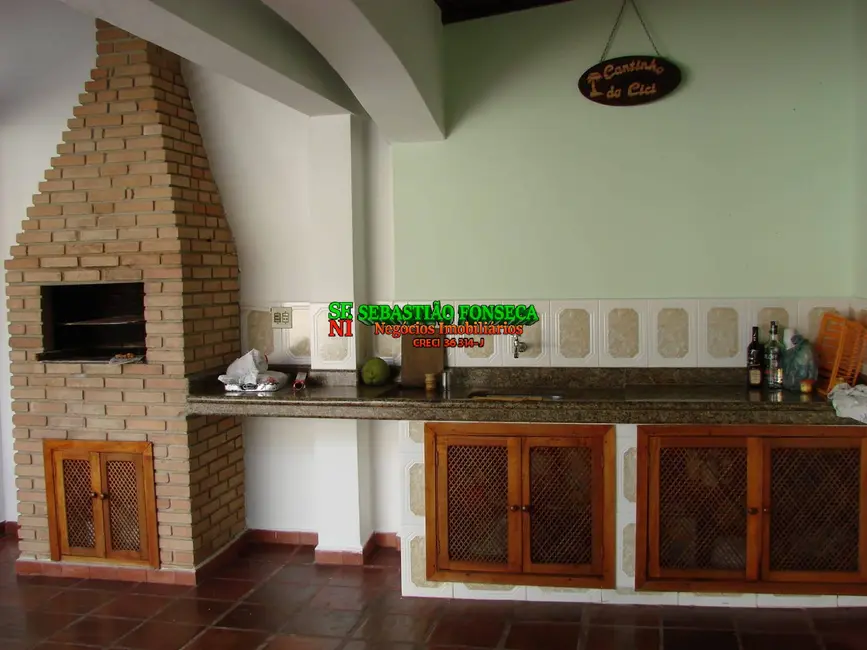 Foto 3 de Casa com 3 quartos à venda, 324m2 em Centro, Caraguatatuba - SP