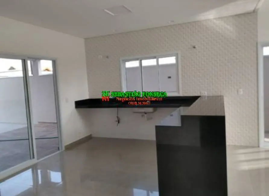 Foto 4 de Casa com 3 quartos à venda, 300m2 em Bairro do Grama, Cacapava - SP