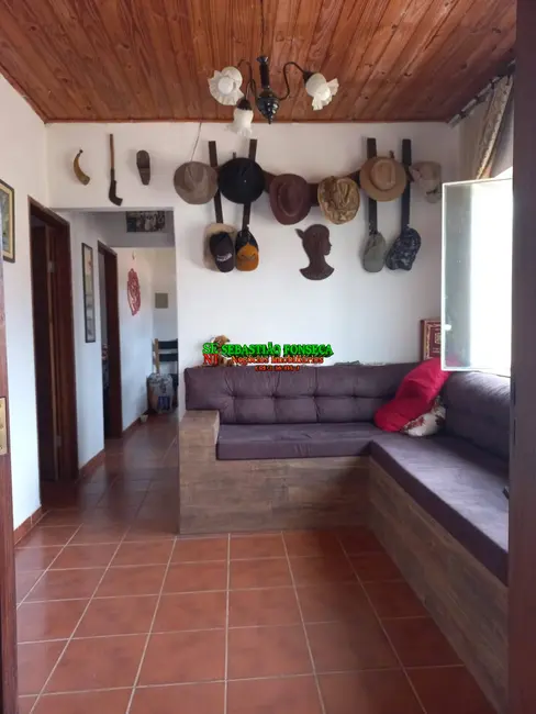 Foto 3 de Casa com 3 quartos à venda, 330m2 em Centro, Virginia - MG