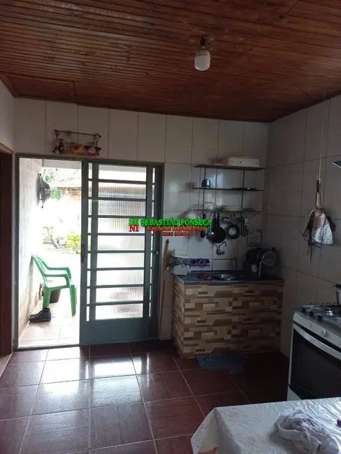 Foto 4 de Casa com 3 quartos à venda, 330m2 em Centro, Virginia - MG