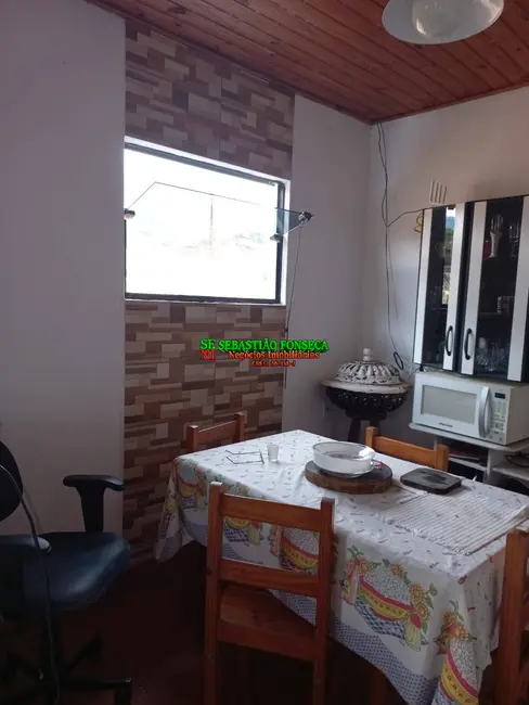 Foto 6 de Casa com 3 quartos à venda, 330m2 em Centro, Virginia - MG