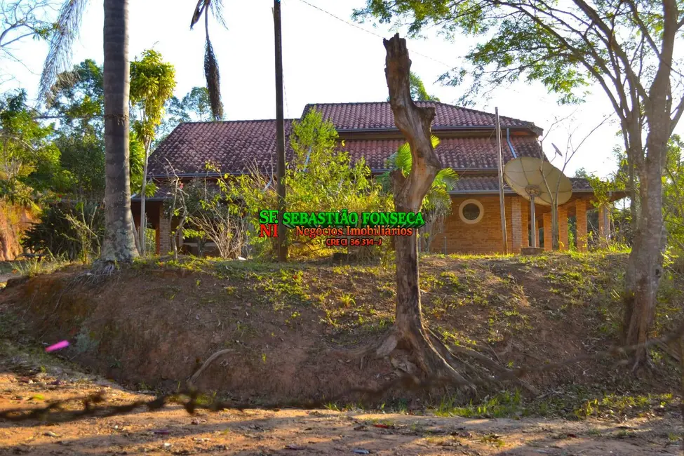 Foto 2 de Sítio / Rancho à venda, 8m2 em Jambeiro - SP