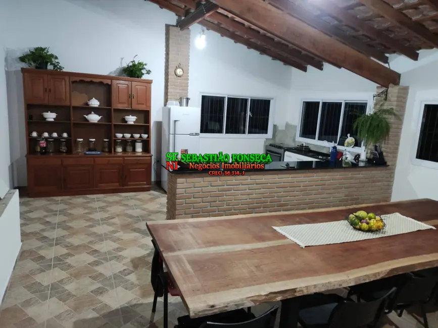 Sítio / Rancho com 3 quartos à venda em Paraibuna - SP - imagem 6 Foto 6 de Sítio / Rancho com 3 quartos à venda em Paraibuna - SP