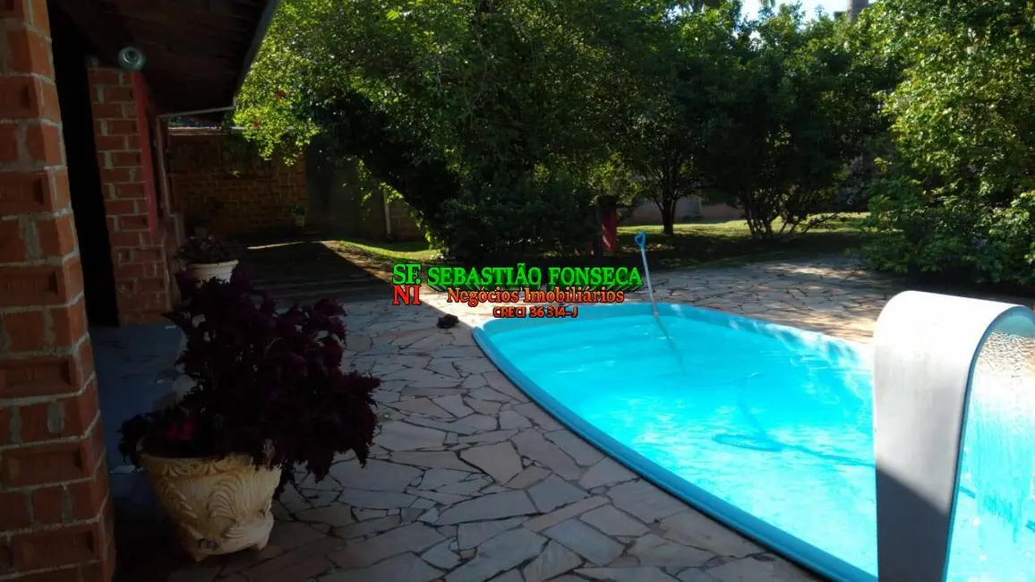 Chácara à venda, 2000m2 em Sao Jose Dos Campos - SP - imagem 5 Foto 5 de Chácara à venda, 2000m2 em Sao Jose Dos Campos - SP