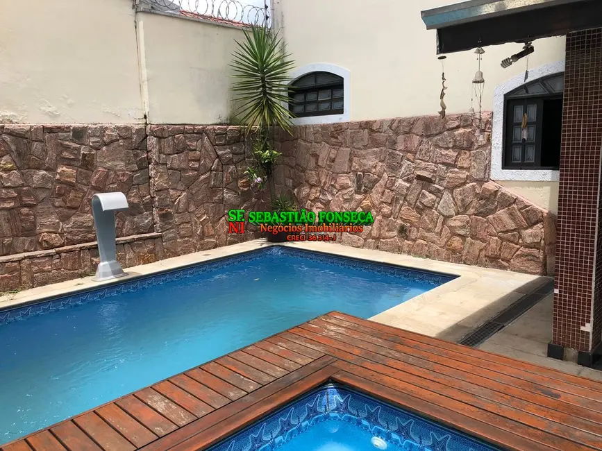 Foto 2 de Sobrado com 4 quartos à venda, 250m2 em Sao Jose Dos Campos - SP