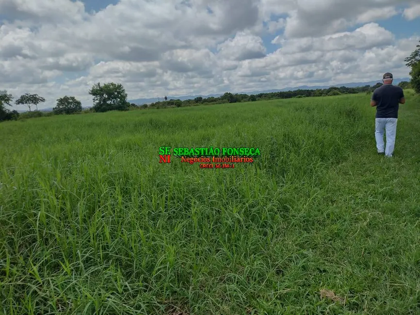 Sítio / Rancho à venda, 12m2 em Chácara Marambaia, Cacapava - SP - imagem 7 Foto 7 de Sítio / Rancho à venda, 12m2 em Chácara Marambaia, Cacapava - SP