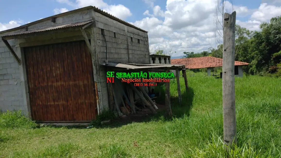 Sítio / Rancho à venda, 12m2 em Chácara Marambaia, Cacapava - SP - imagem 8 Foto 8 de Sítio / Rancho à venda, 12m2 em Chácara Marambaia, Cacapava - SP
