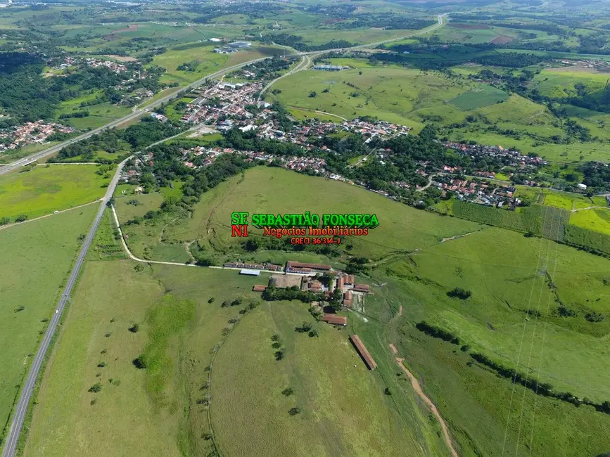 Foto 3 de Fazenda / Haras à venda, 400m2 em Área Rural de Caçapava, Cacapava - SP