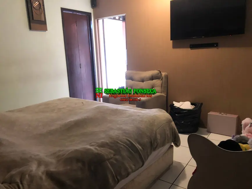 Foto 4 de Sobrado com 4 quartos à venda, 250m2 em Sao Jose Dos Campos - SP